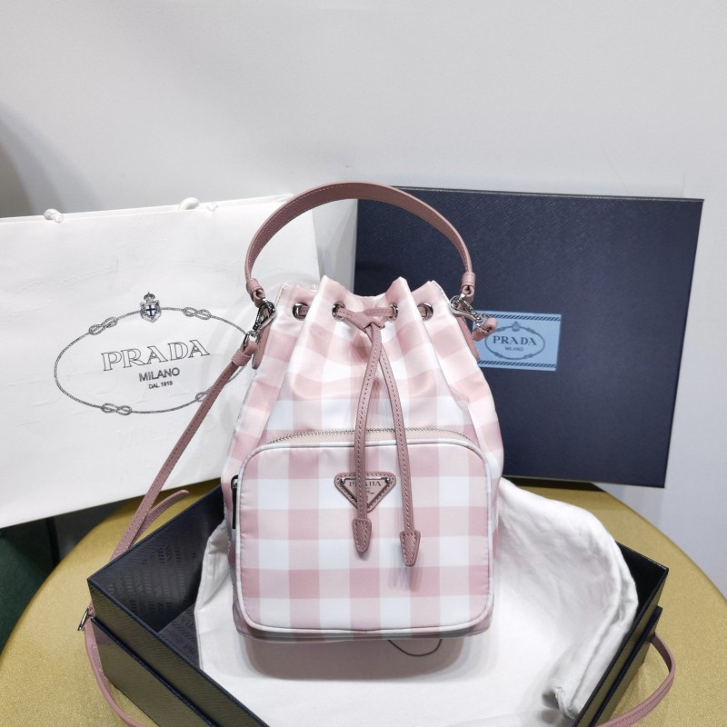 Prada 水桶包