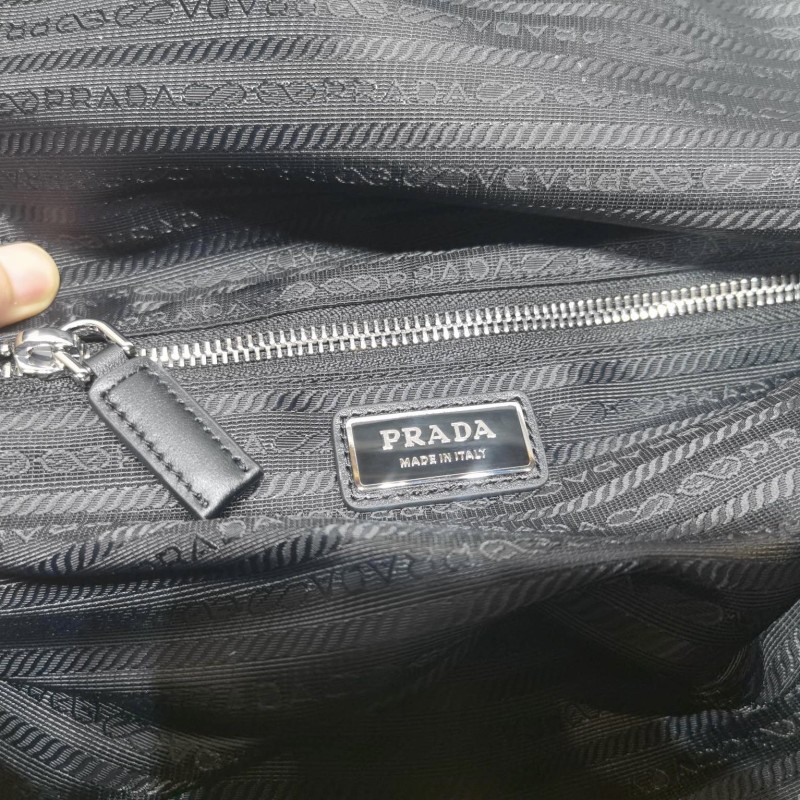 Prada 单肩包 / 斜挎包