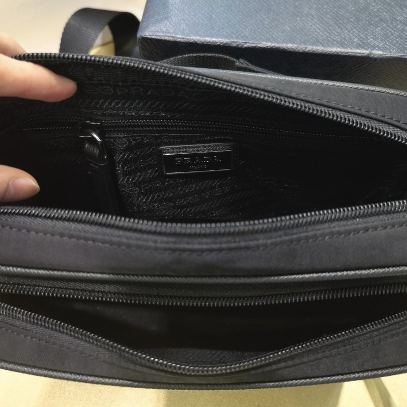 Prada 腰包 / 胸包