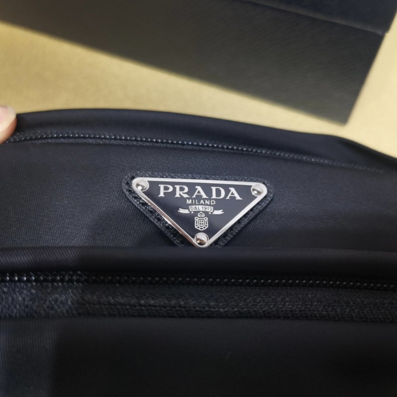 Prada 腰包 / 胸包