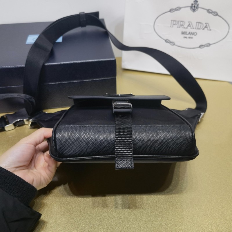 Prada 斜挎包 / 腰包 / 胸包