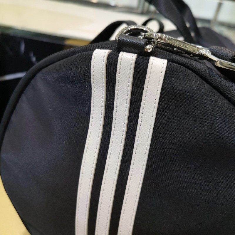 Prada X Adidas 旅行袋