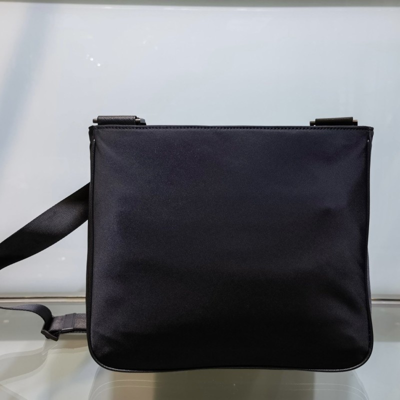 Prada 邮差包 / 斜挎包