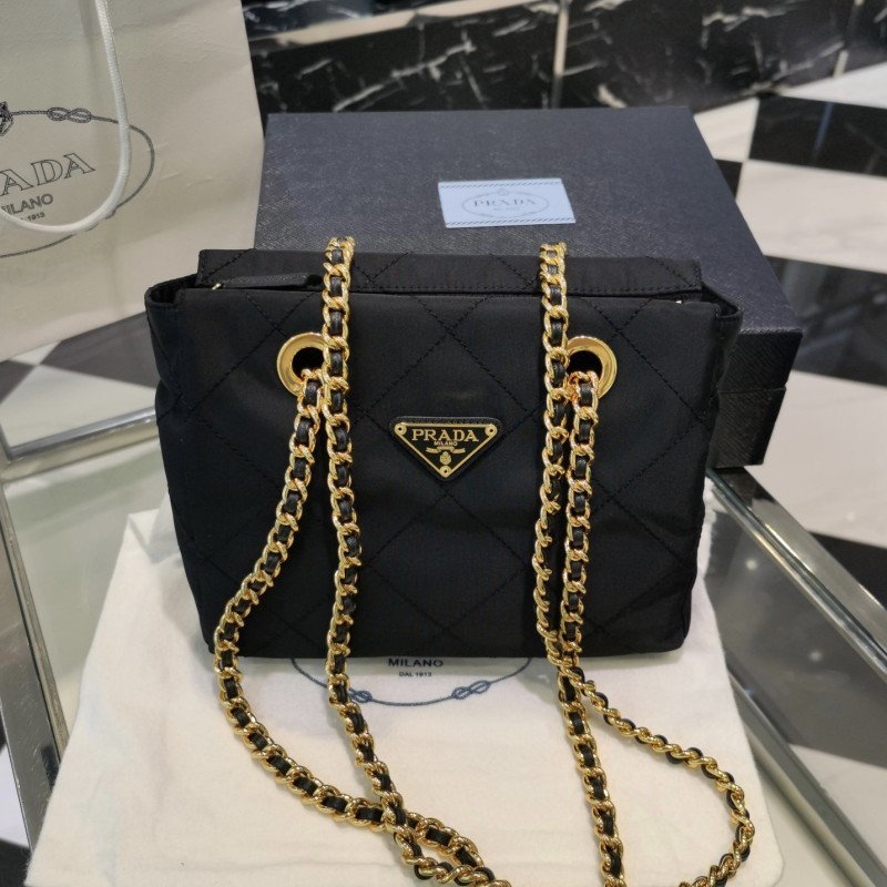 Prada 链条包 / 流浪包