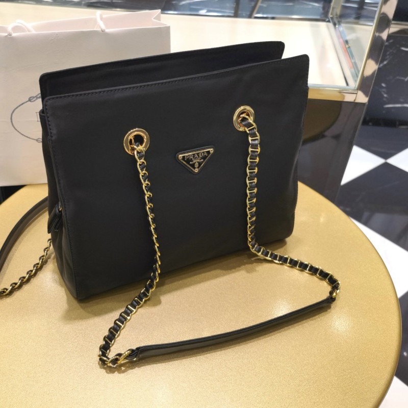 Prada 链条包