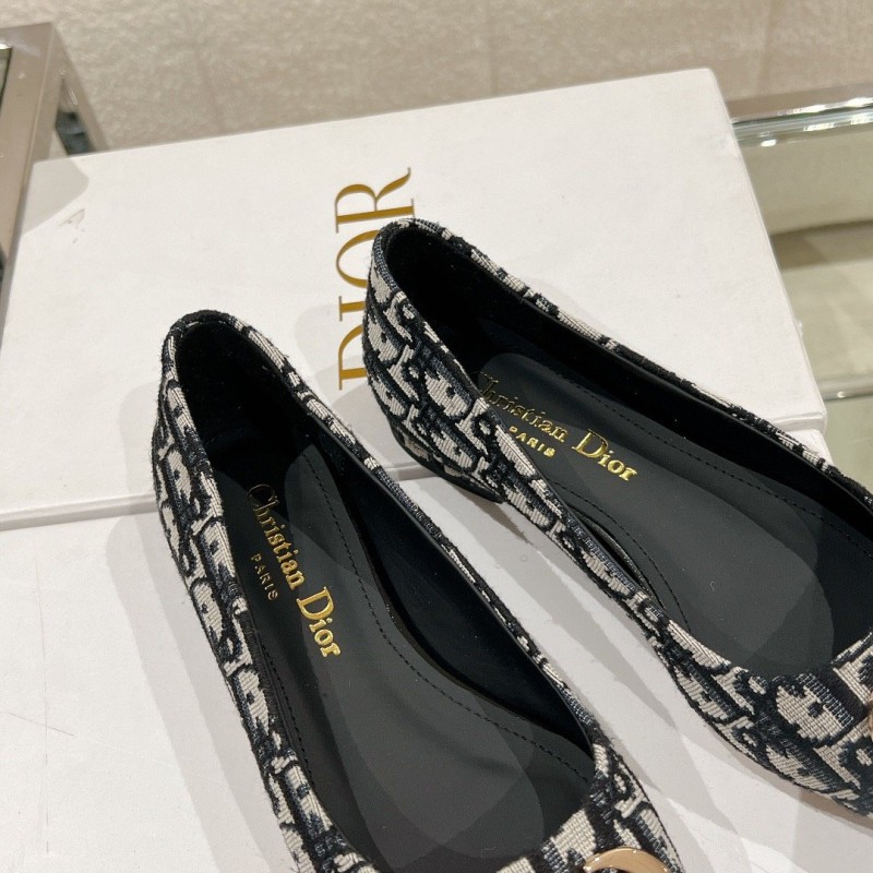 Dior Flat