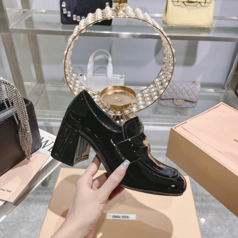 MiuMiu Flat
