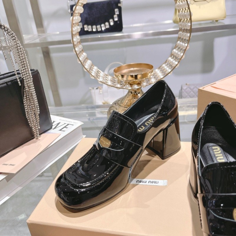 MiuMiu Flat