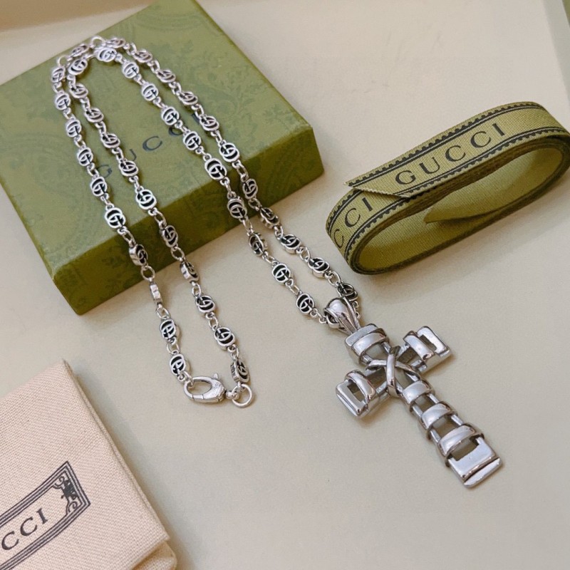 Gucci Necklace (Unisex)