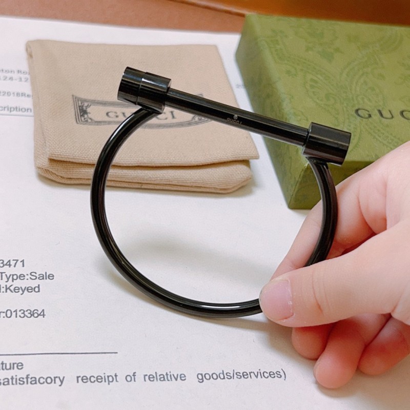 Gucci Bracelet (Unisex)