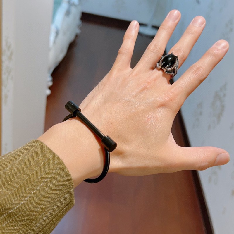 Gucci Bracelet (Unisex)