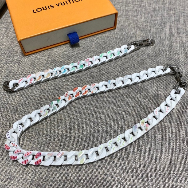 LV Necklace (Unisex)