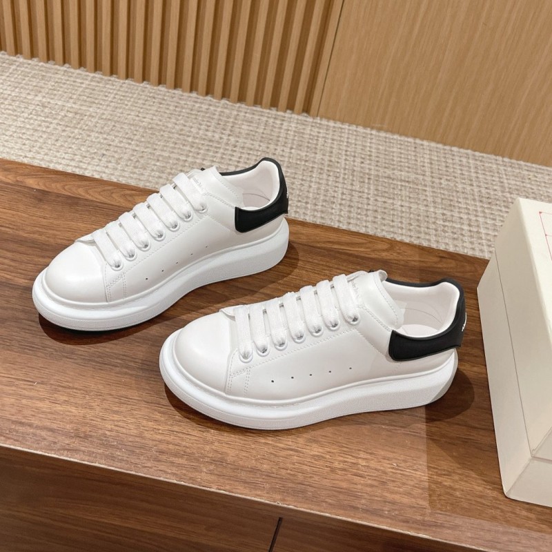 McQueen Unisex Sneaker