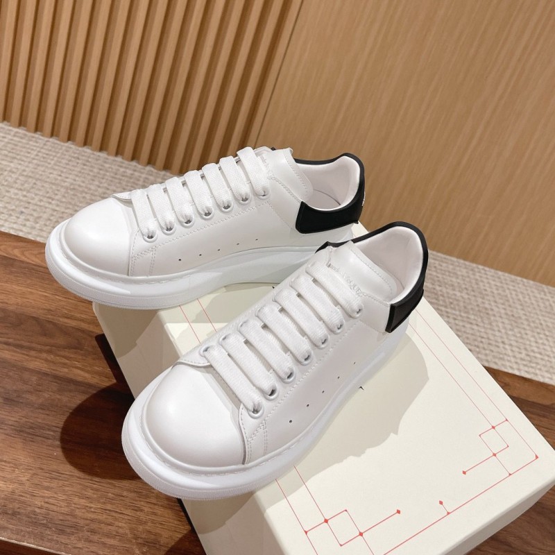 McQueen Unisex Sneaker