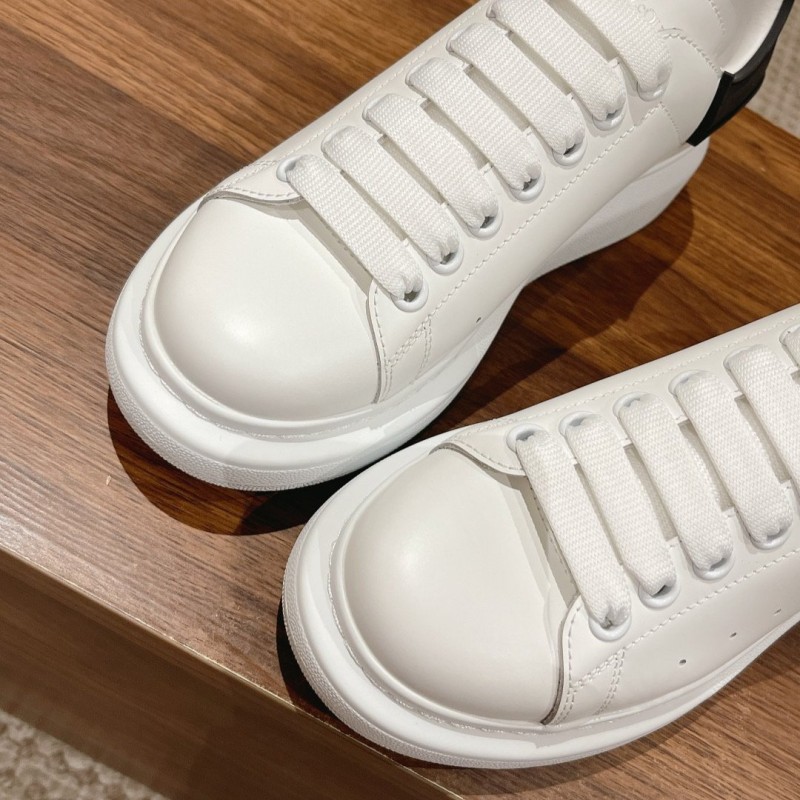 McQueen Unisex Sneaker