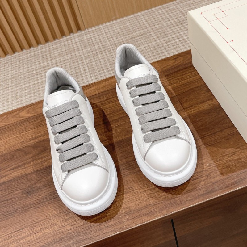 McQueen Unisex Sneaker