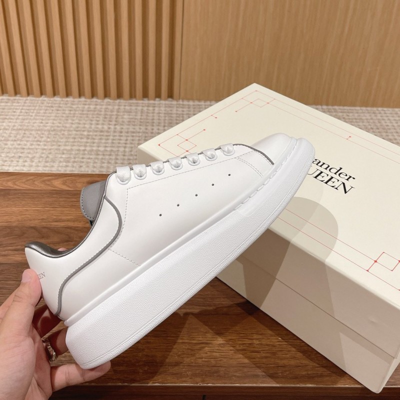 McQueen Unisex Sneaker