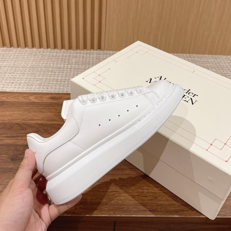 McQueen Unisex Sneaker