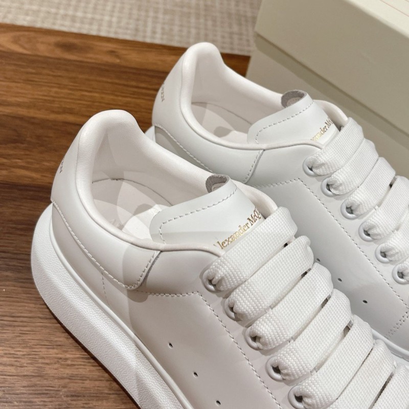 McQueen Unisex Sneaker