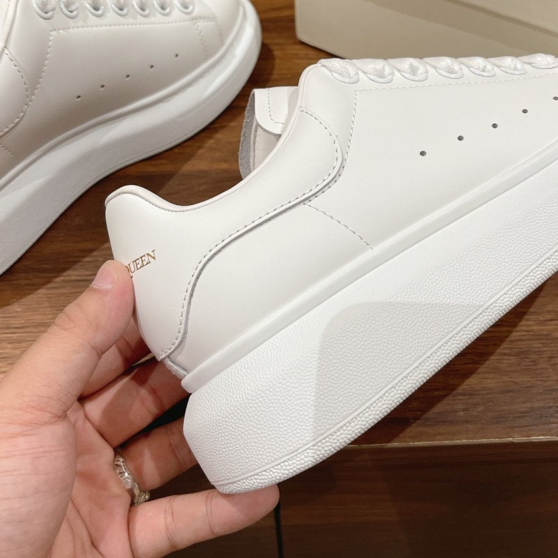 McQueen Unisex Sneaker