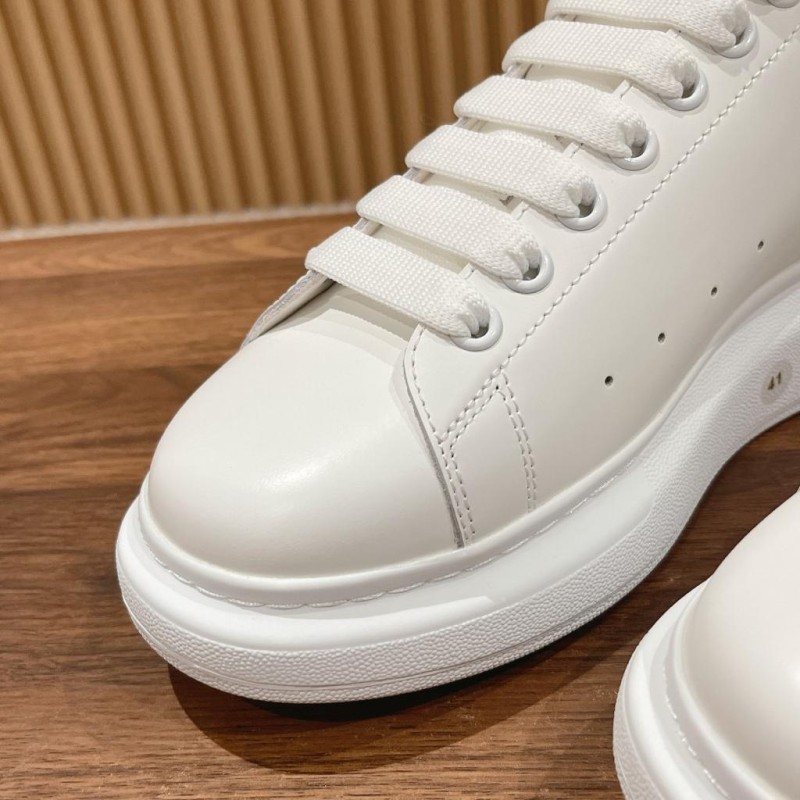 McQueen Unisex Sneaker