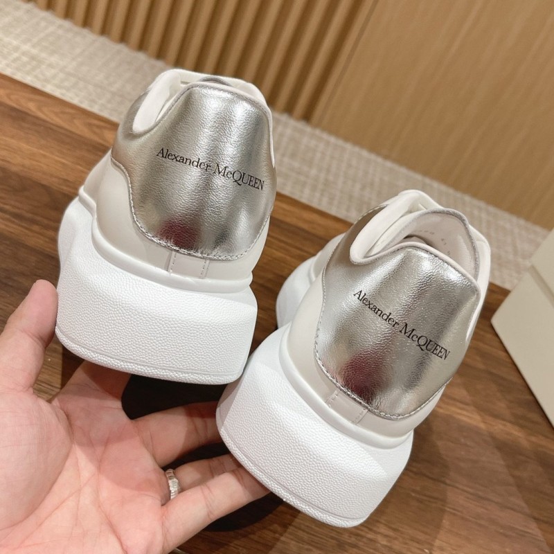 McQueen Unisex Sneaker