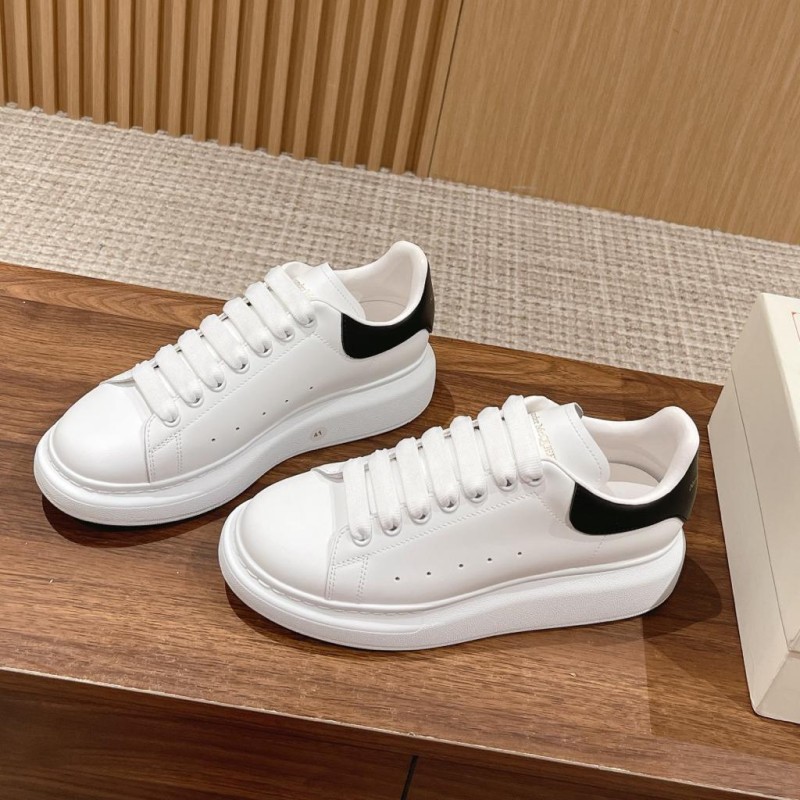 McQueen Unisex Sneaker