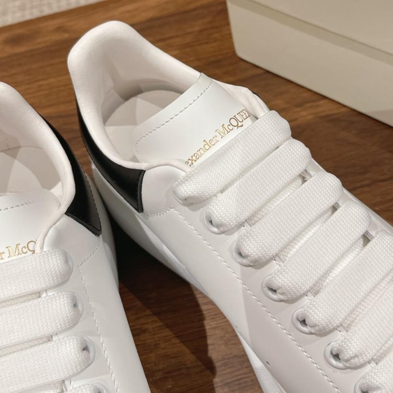 McQueen Unisex Sneaker