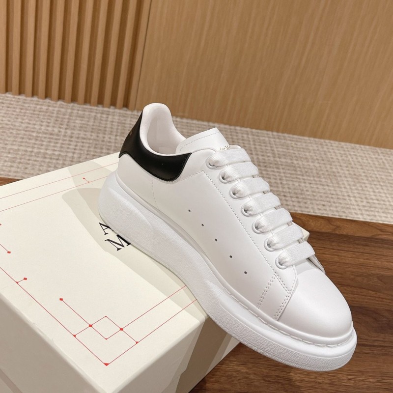 McQueen Unisex Sneaker