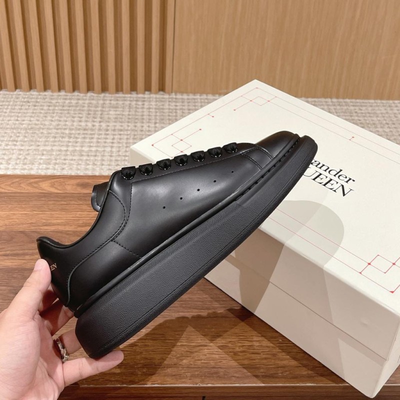 McQueen Unisex Sneaker