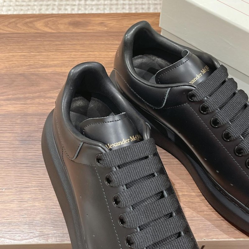 McQueen Unisex Sneaker