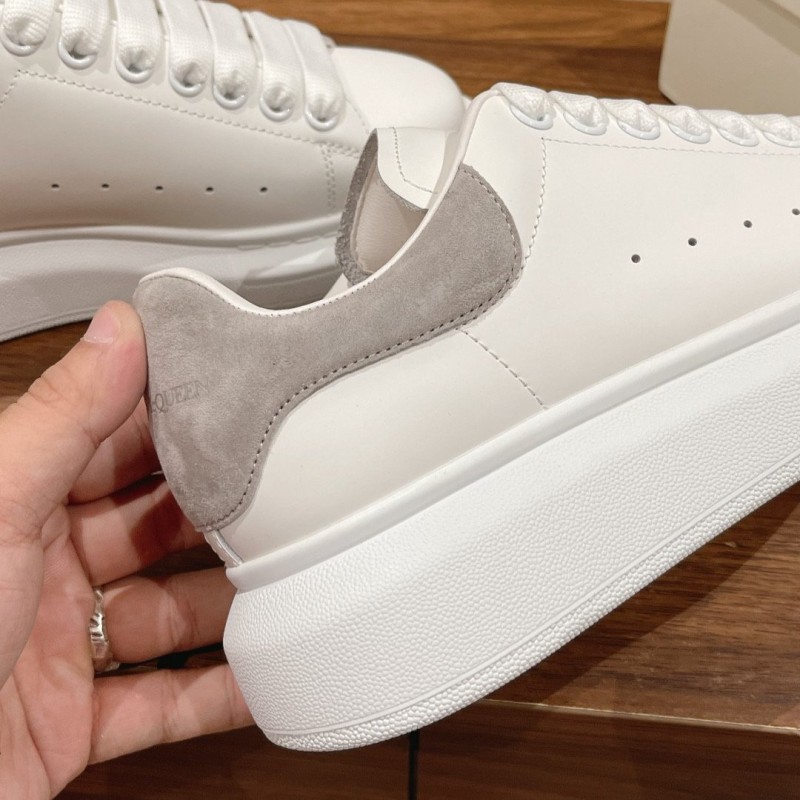 McQueen Unisex Sneaker