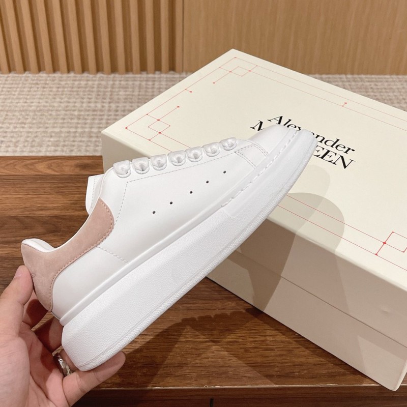 McQueen Unisex Sneaker