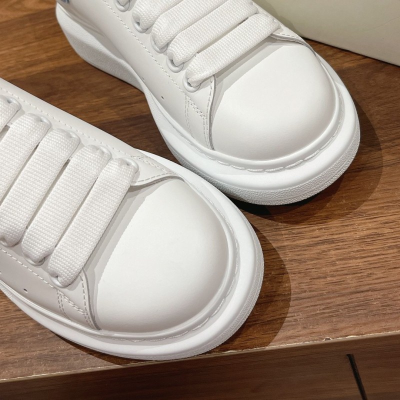 McQueen Unisex Sneaker