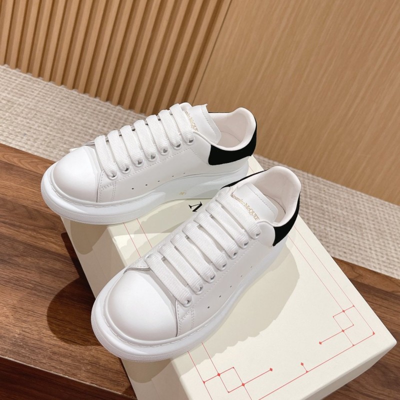 McQueen Unisex Sneaker