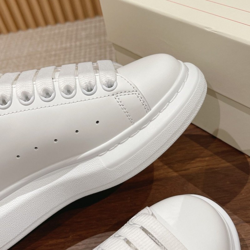 McQueen Unisex Sneaker