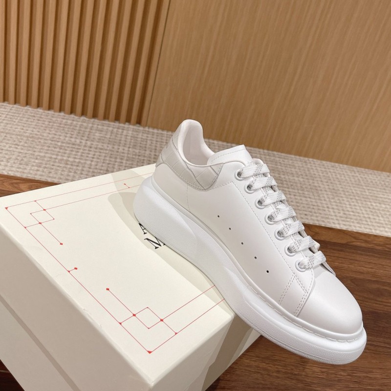 McQueen Unisex Sneaker