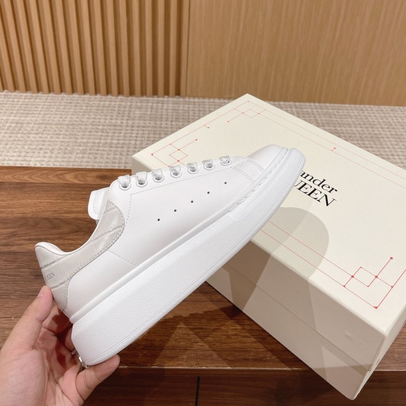 McQueen Unisex Sneaker