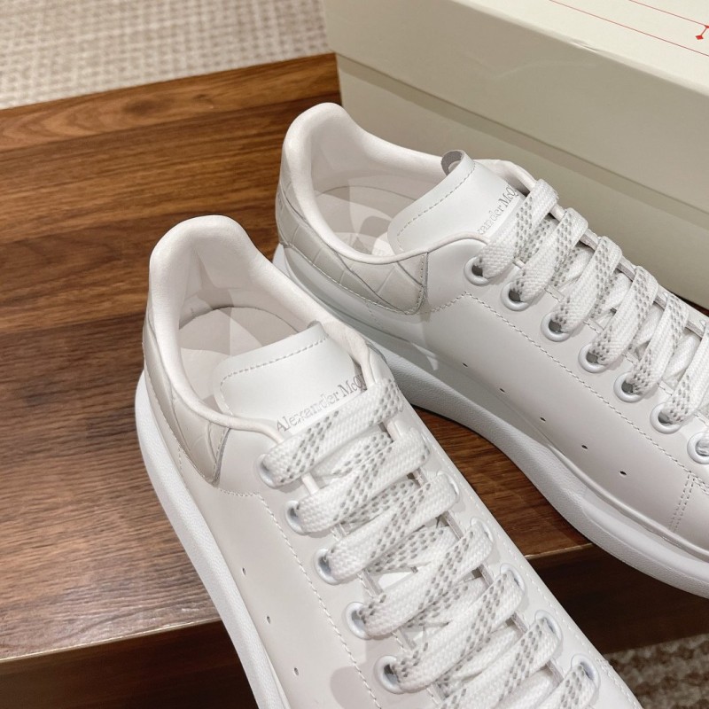 McQueen Unisex Sneaker