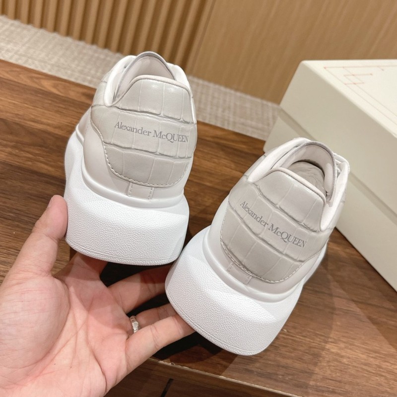 McQueen Unisex Sneaker