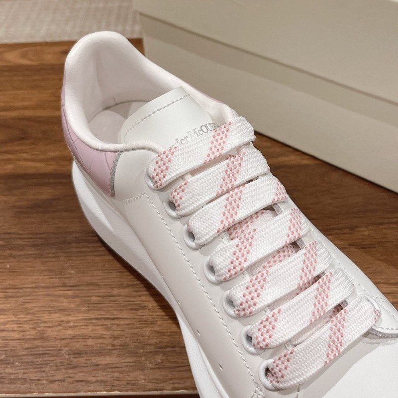 McQueen Unisex Sneaker