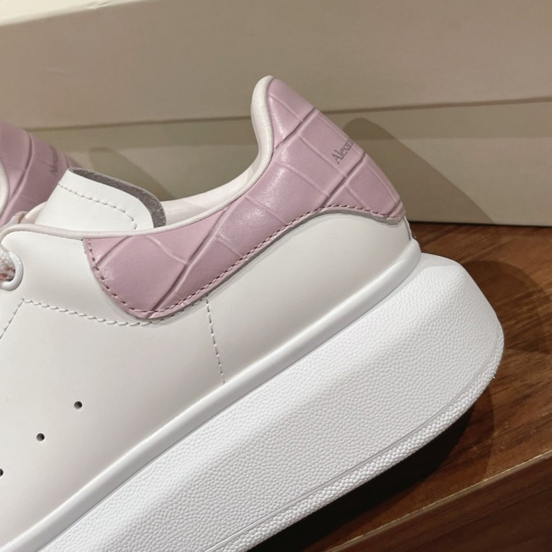 McQueen Unisex Sneaker