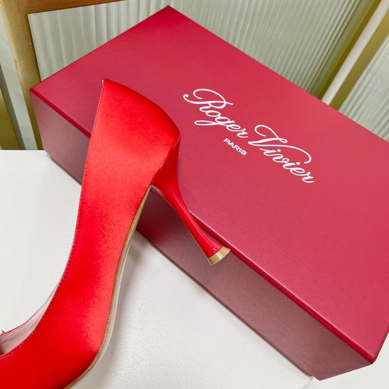 Roger Vivier Bouquet Strass Buckle Heels