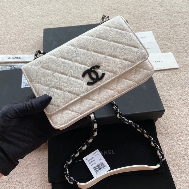 Chanel WOC