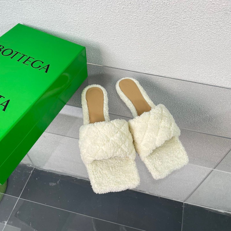 Bottega Veneta Flat