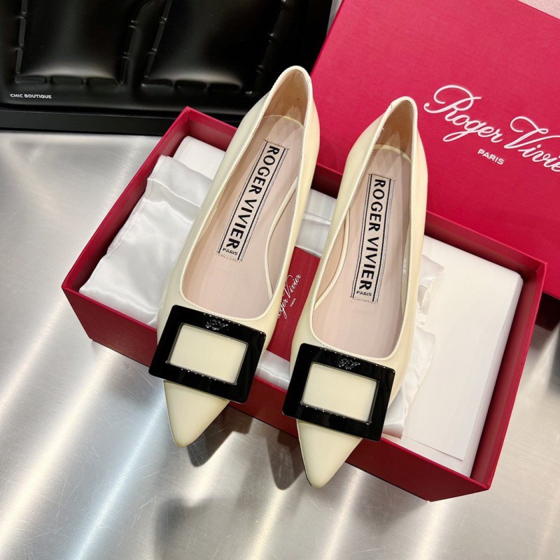 Roger Vivier Flat