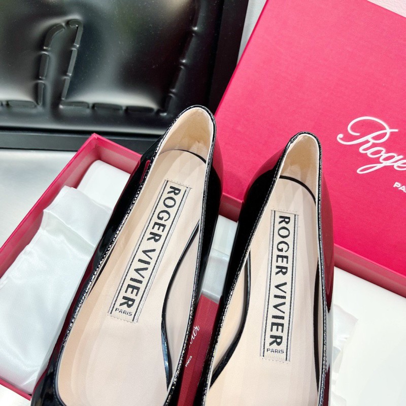 Roger Vivier Flat