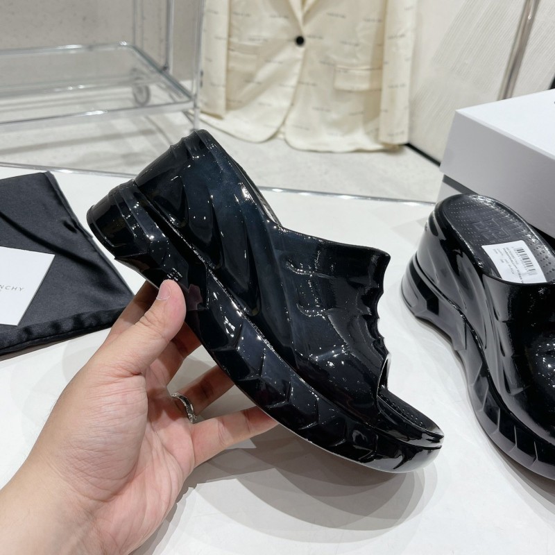 Givenchy Marchmallow Slippers