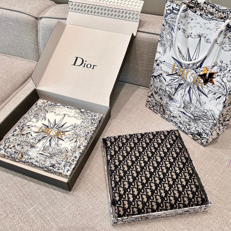 Dior Shawl