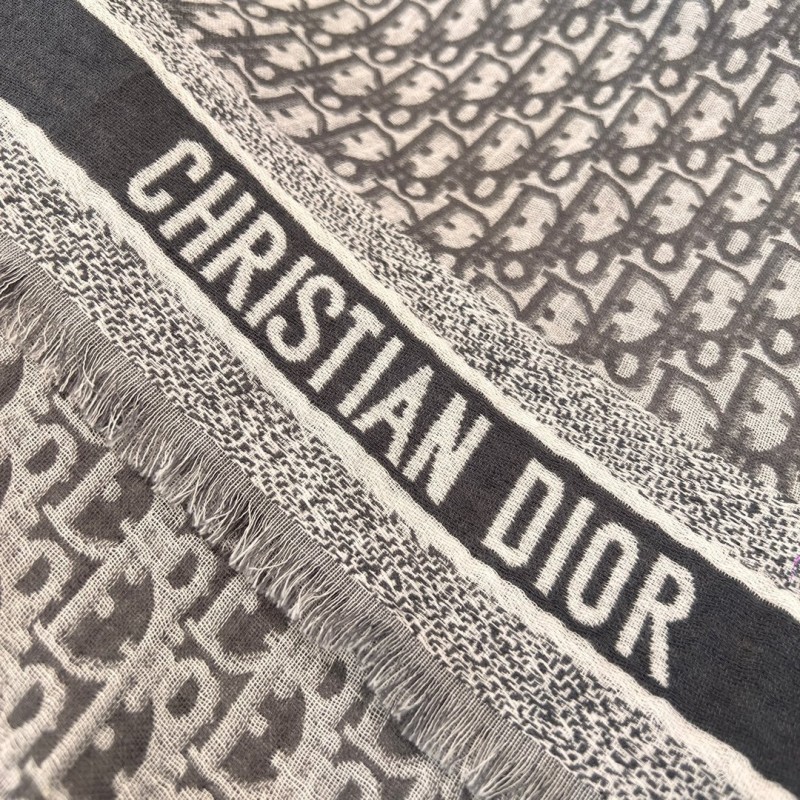 Dior Shawl